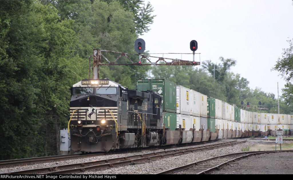 NS 224 in Alorton IL